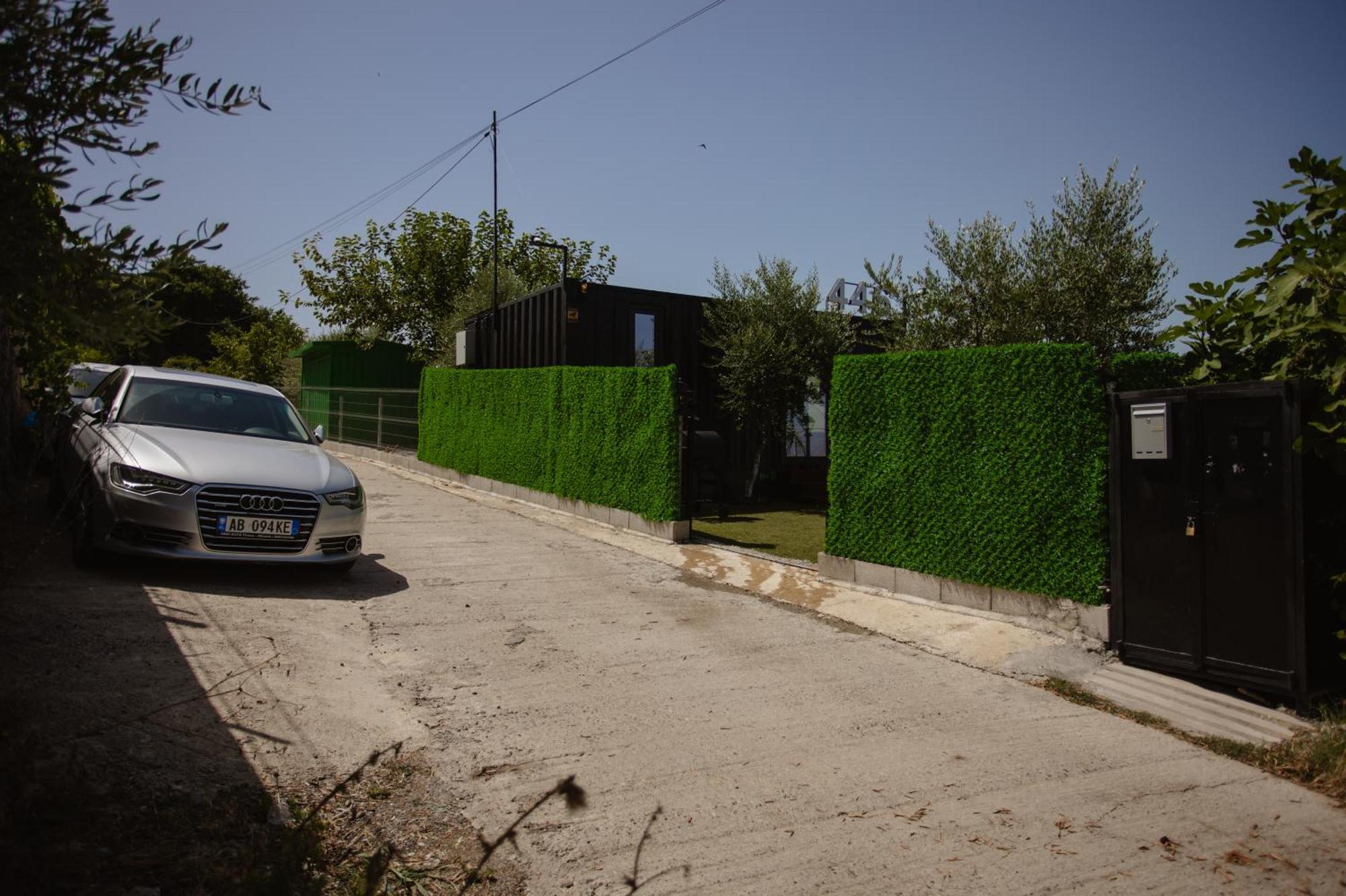 Вілла 446 Tiny House Shiroke Екстер'єр фото