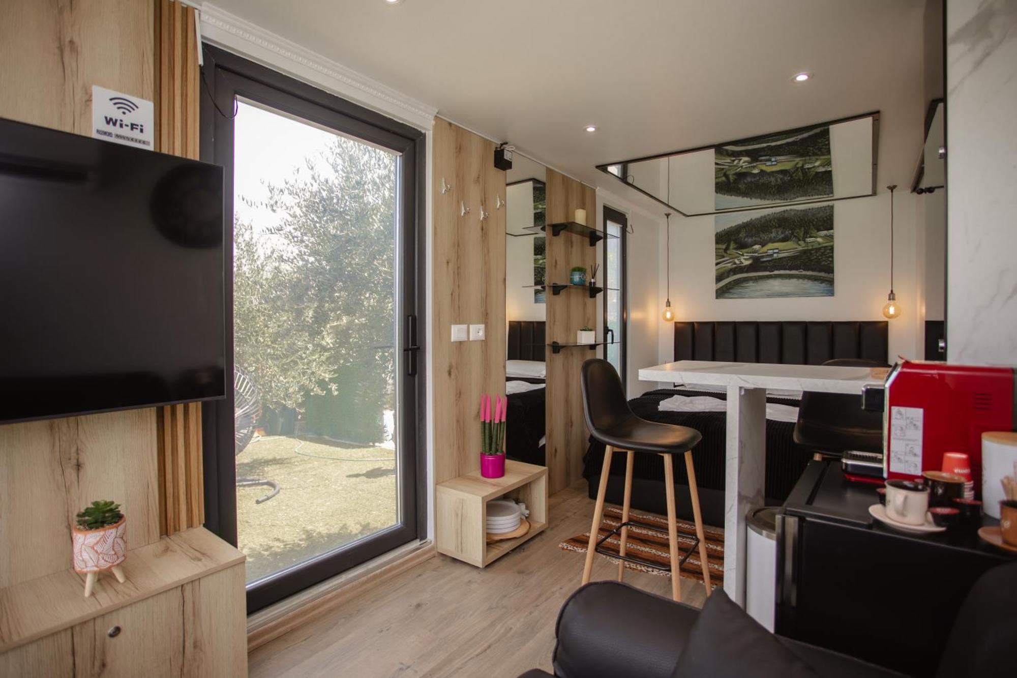 Вілла 446 Tiny House Shiroke Екстер'єр фото