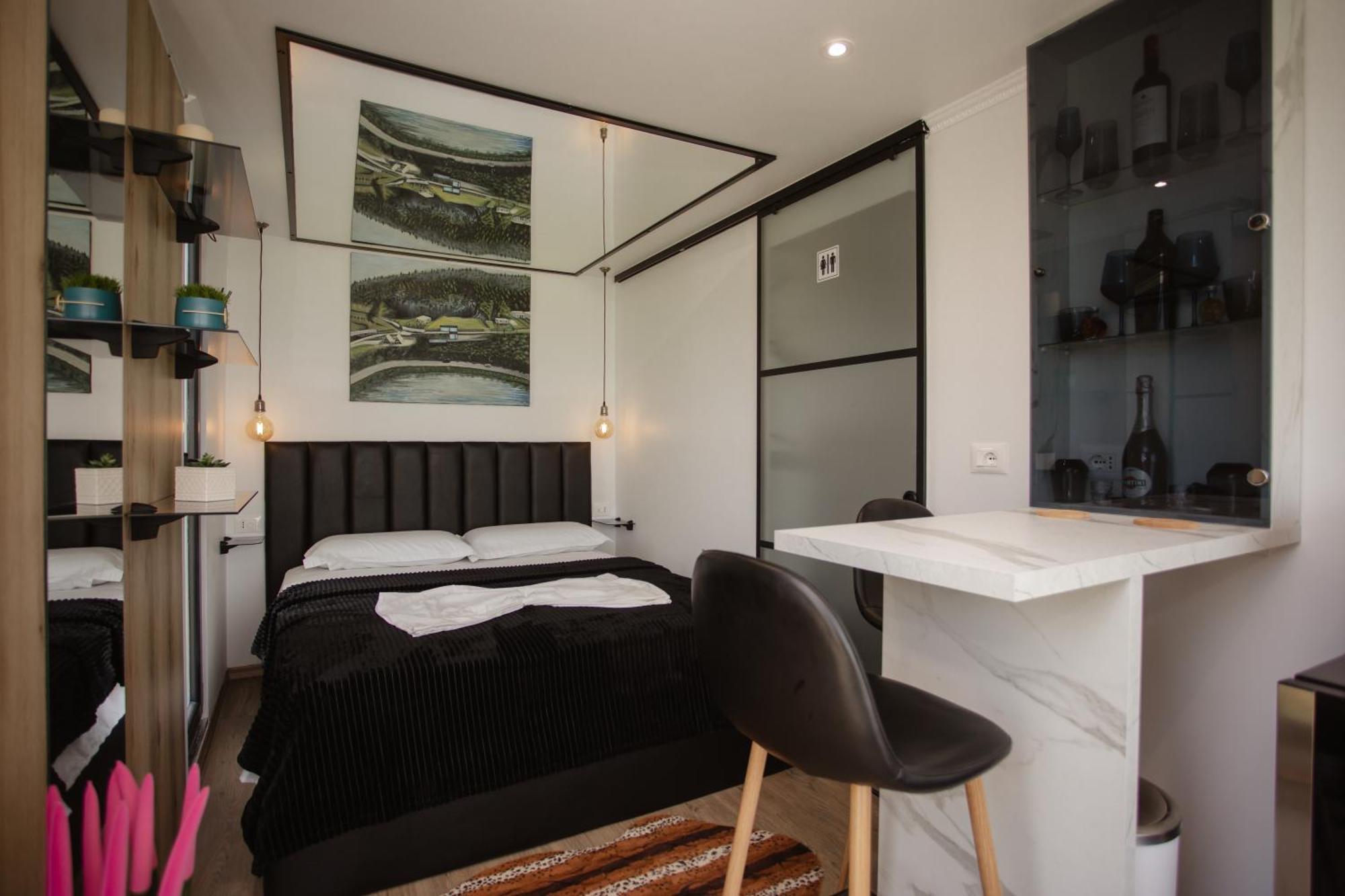 Вілла 446 Tiny House Shiroke Екстер'єр фото