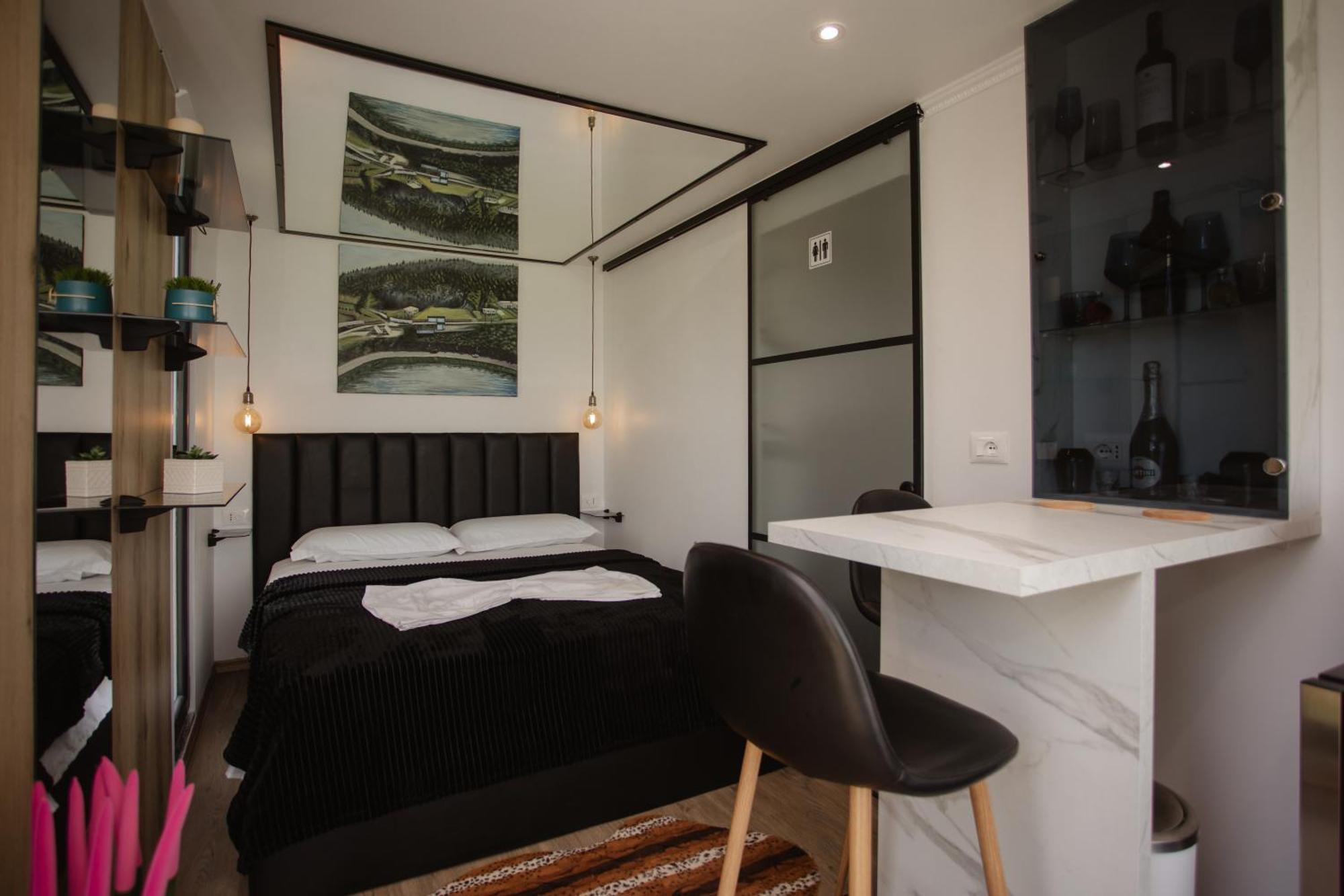 Вілла 446 Tiny House Shiroke Екстер'єр фото